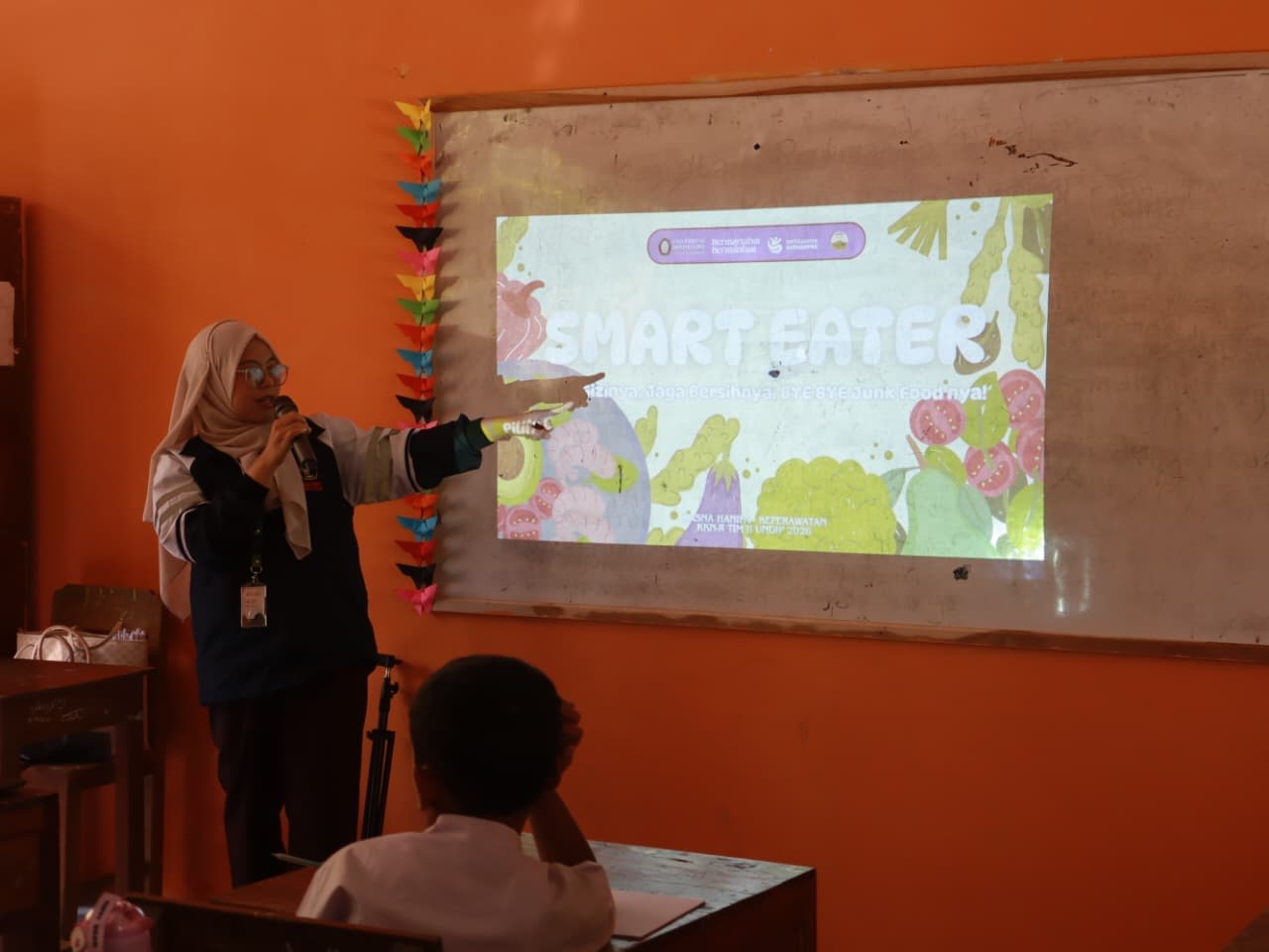 Edukasi “SMART EATER: Pilih Gizinya, Jaga Bersihnya, Bye-Bye Junk Food nya!”